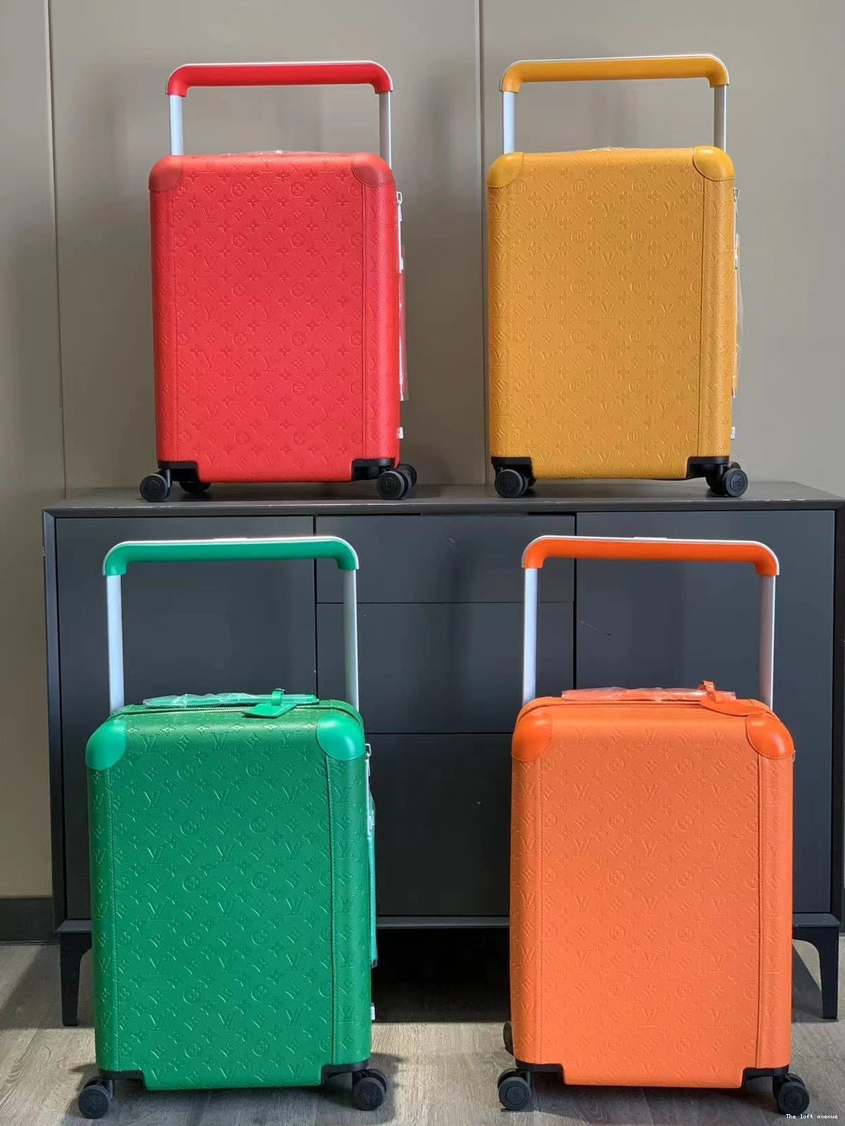 CUSTOM TAURILLON SUITCASE HORIZON 37L 55 GREEN 0723